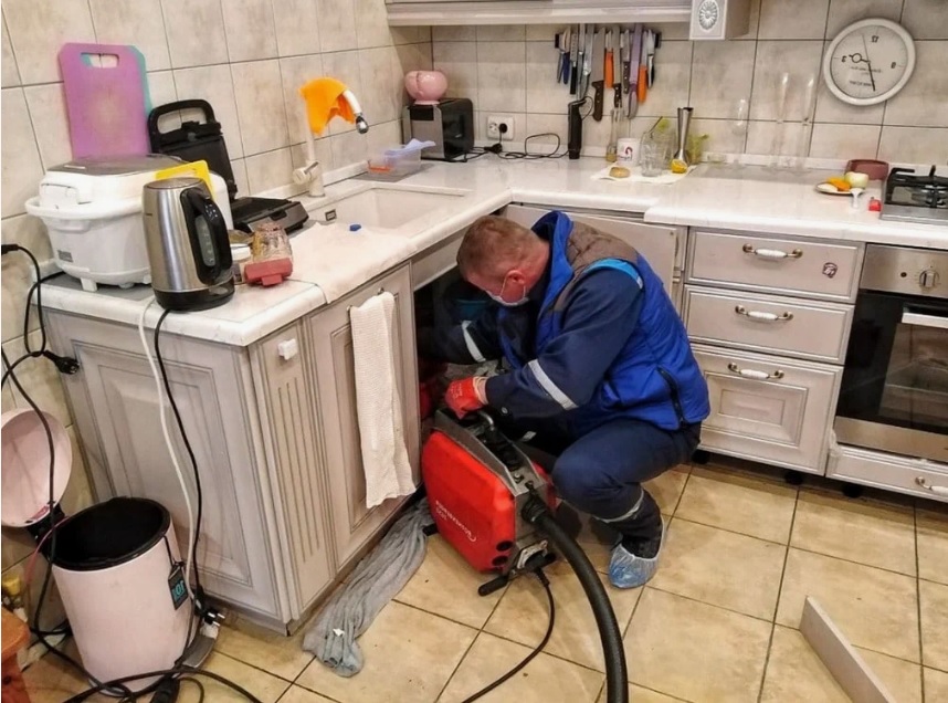 Gölcuk Tuvaletm Tıkandı